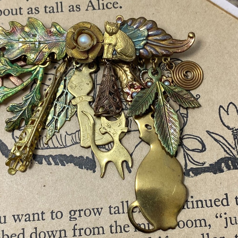 Vintage Cat Multiple Dangle Assemblage Brooch - image 4